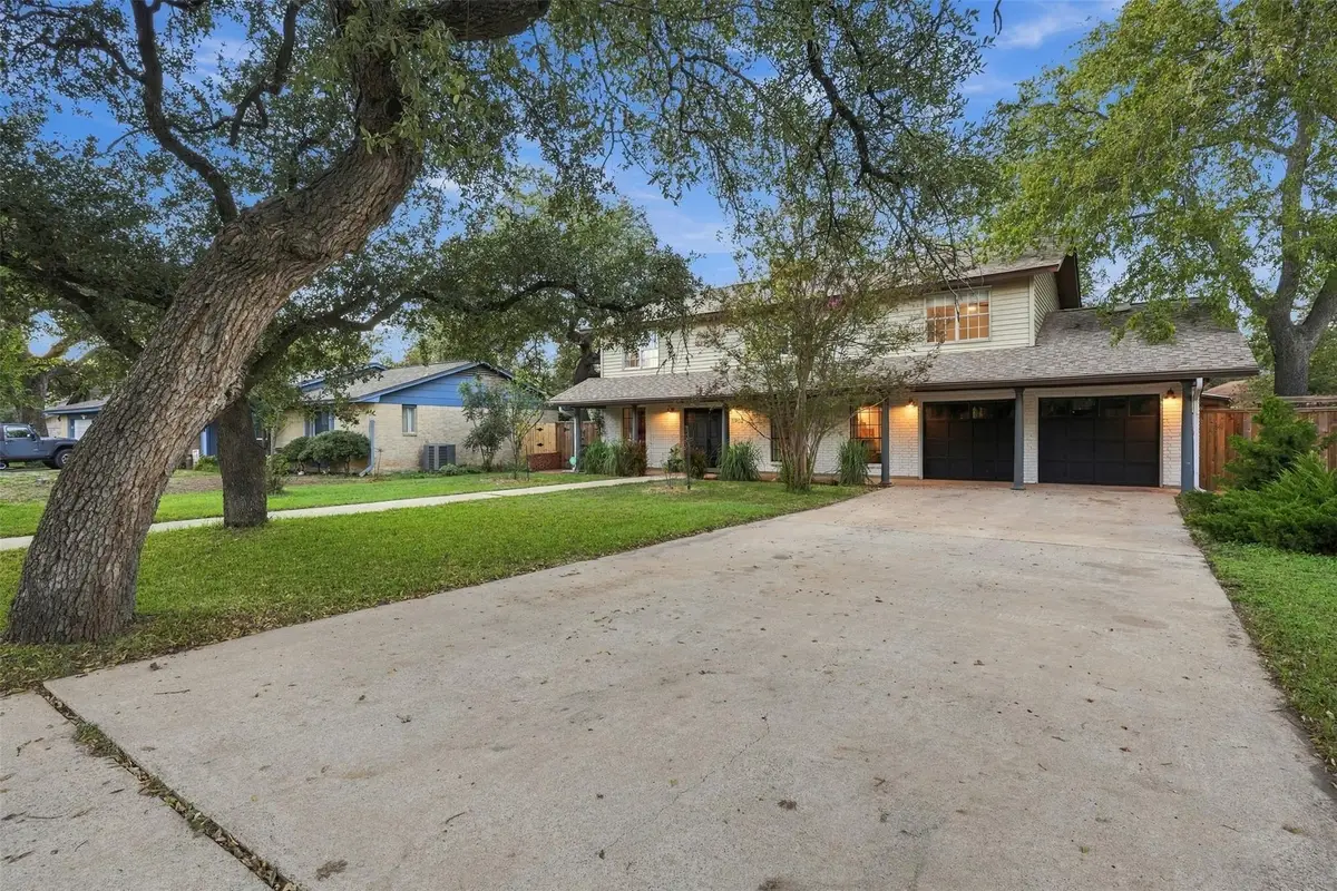 11902 Knights Brg, Austin, TX 78759 - #1