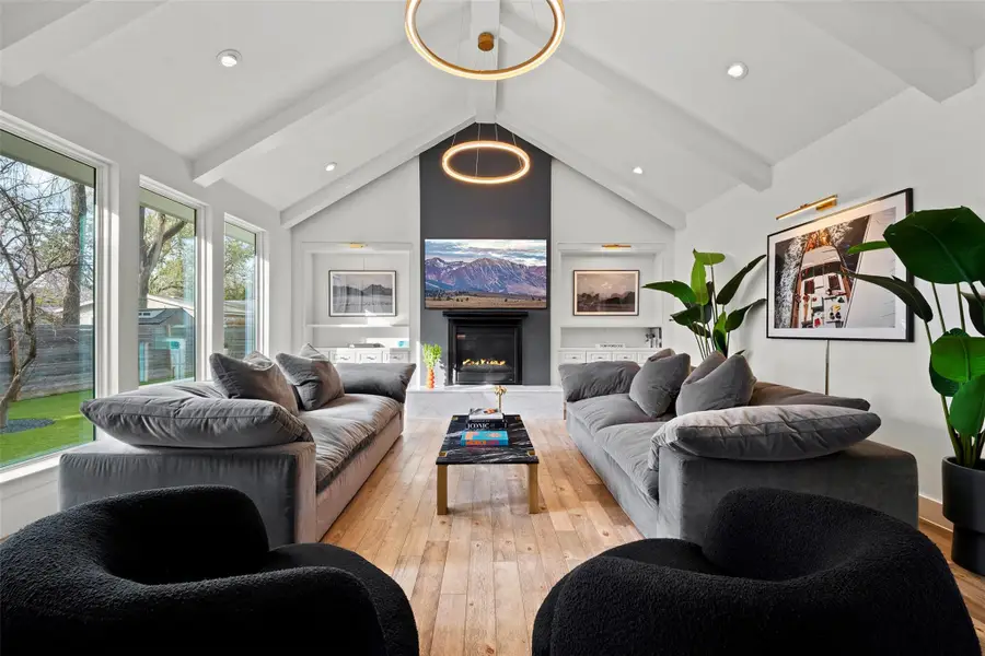 3112 Garwood St, Austin, TX 78702 - #3