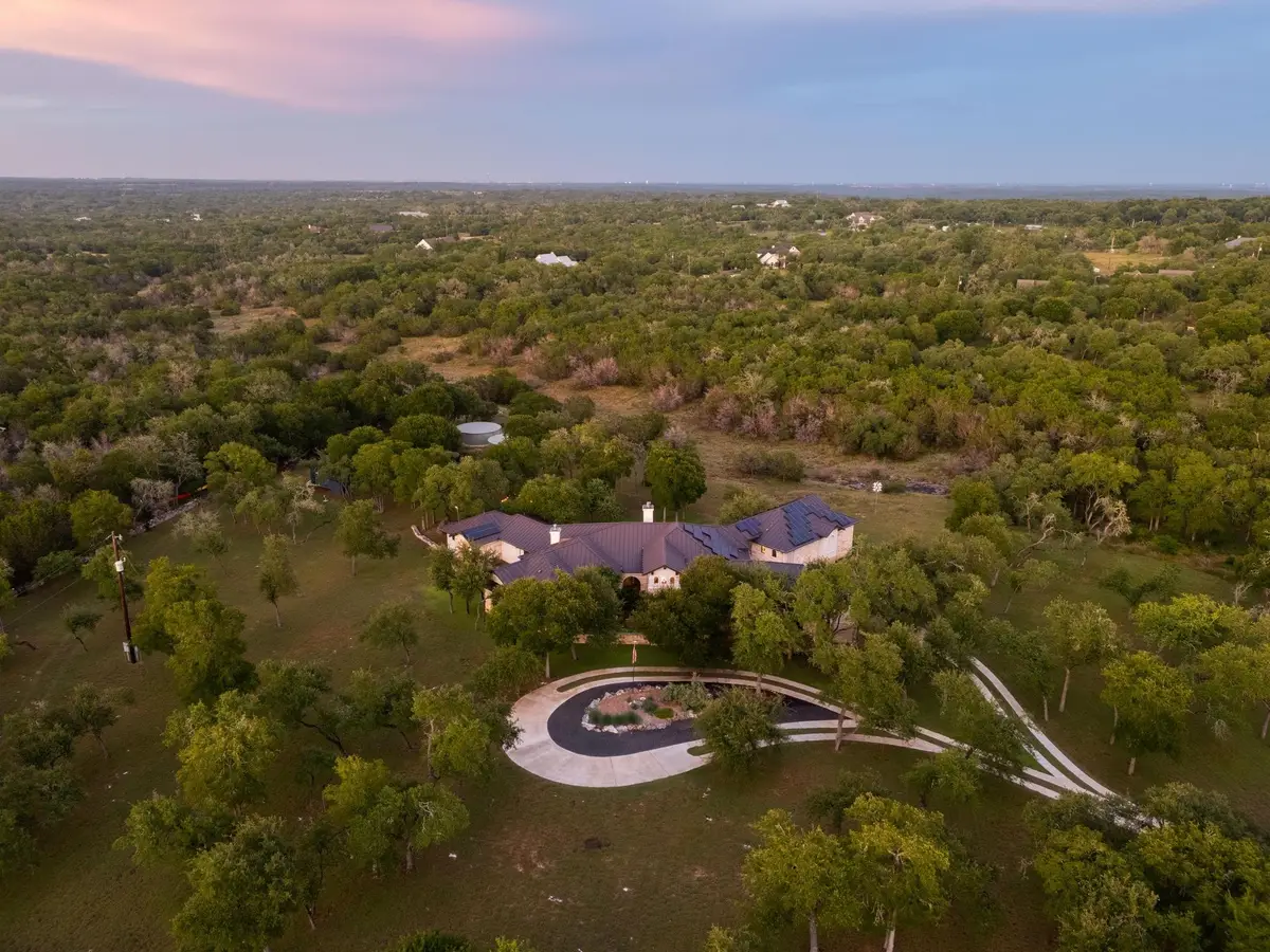 401 Trail Ridge Rd, Wimberley, TX 78676 - #1