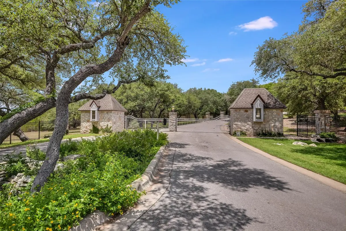 8611 Young Ln, Austin, TX 78737 - Image #1
