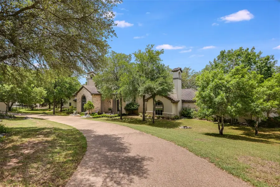 8611 Young Ln, Austin, TX 78737 - Image #3