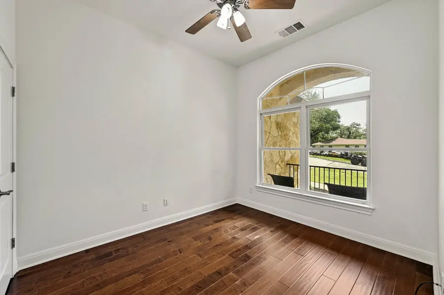 9402 Springwood Dr, Austin, TX 78750 - #3