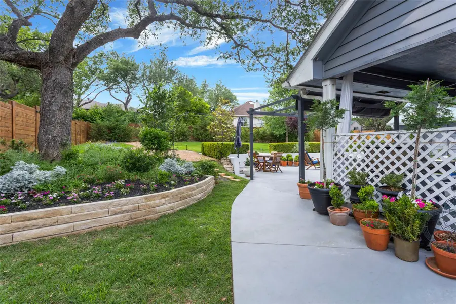 317 Hurst Creek Rd, Lakeway, TX 78734 - #2