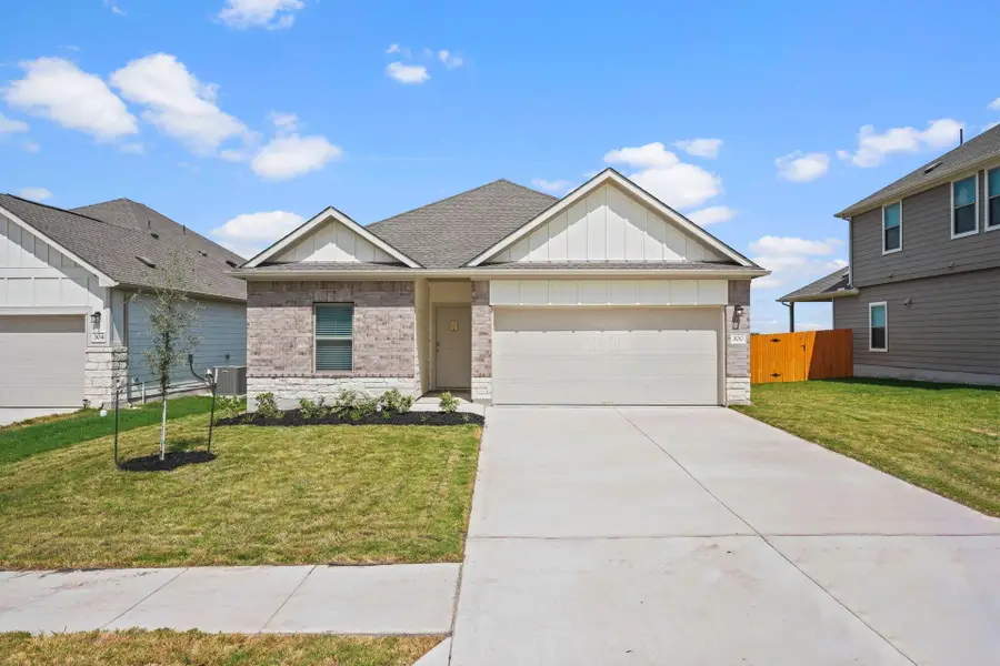 300 Sleep Hollow, Jarrell, TX 76537 - #3