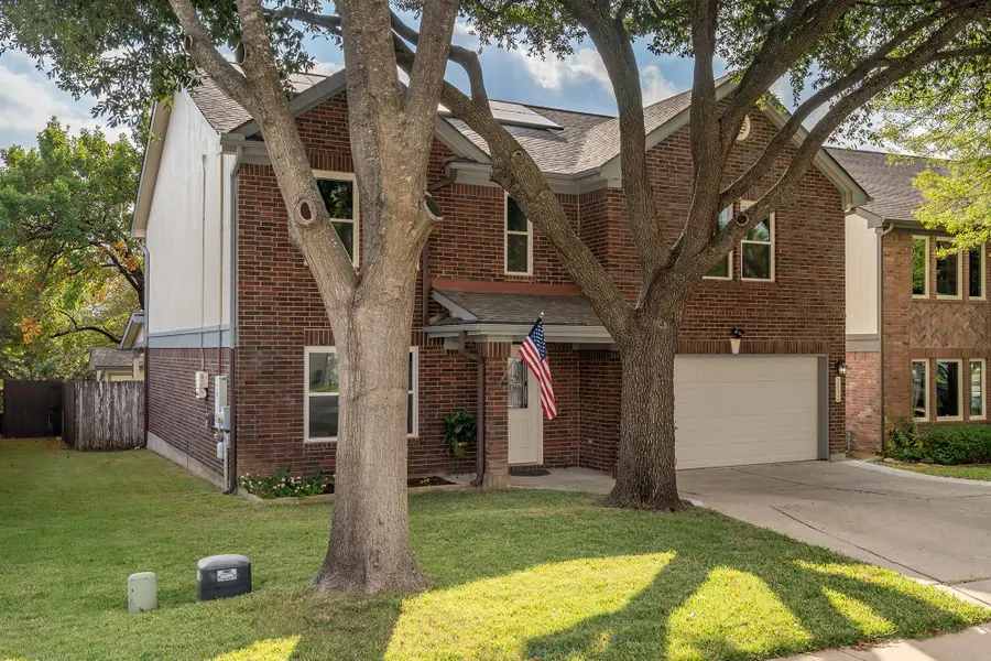 3812 Tailfeather Dr, Round Rock, TX 78681 - Image #2
