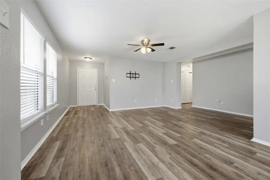 2206 Bluebonnet Dr, Round Rock, TX 78664 - #3