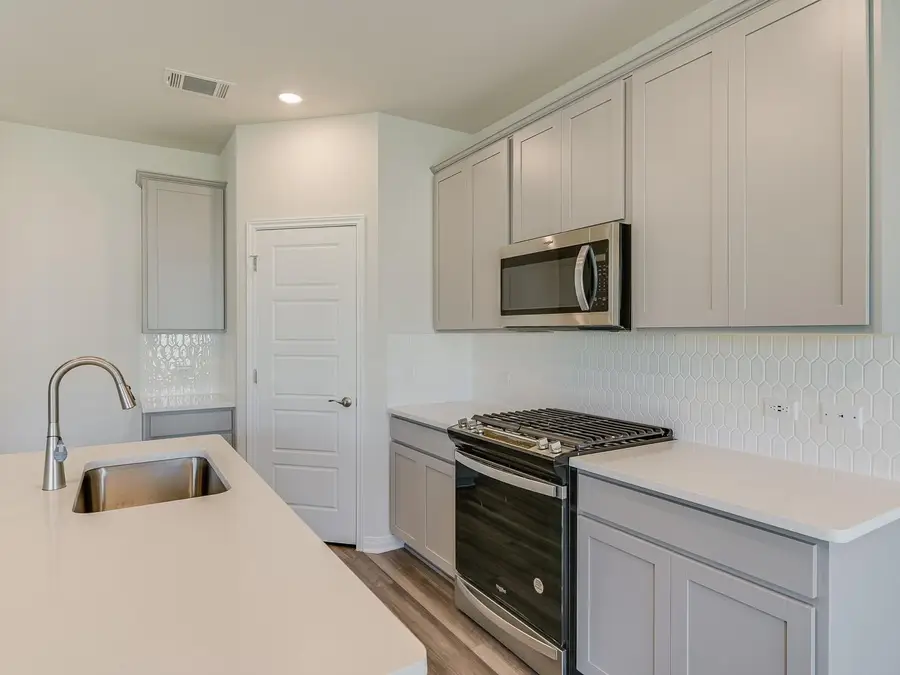 631 Wild Spur Ln, Liberty Hill, TX 78642 - #3