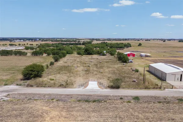 1550 Cr 374, Taylor, TX 76574