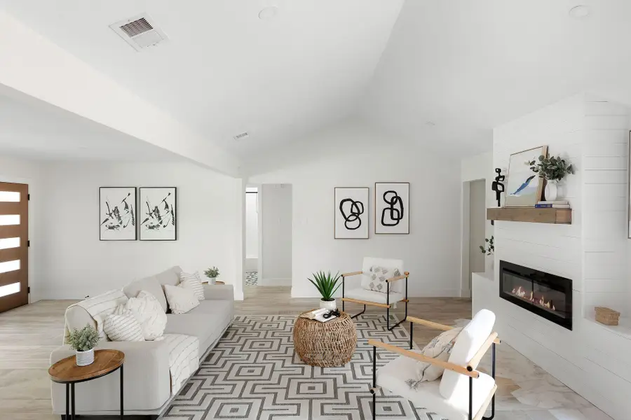 6210 Hyside Dr, Austin, TX 78723 - Image #3