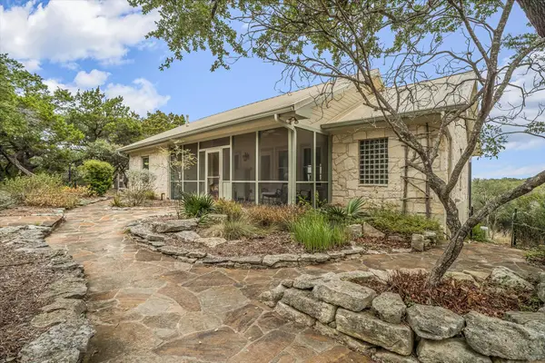 765 Skyline Ridge Lookout, Wimberley, TX 78676
