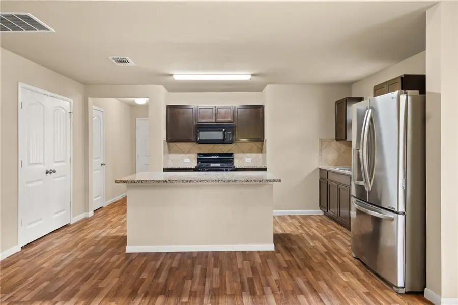 1102 Mitchell Dr, Hutto, TX 78634 - #2
