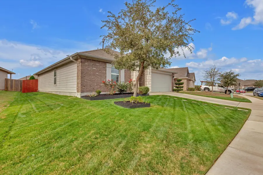 15100 Custis Ln, Austin, TX 78725 - Image #2