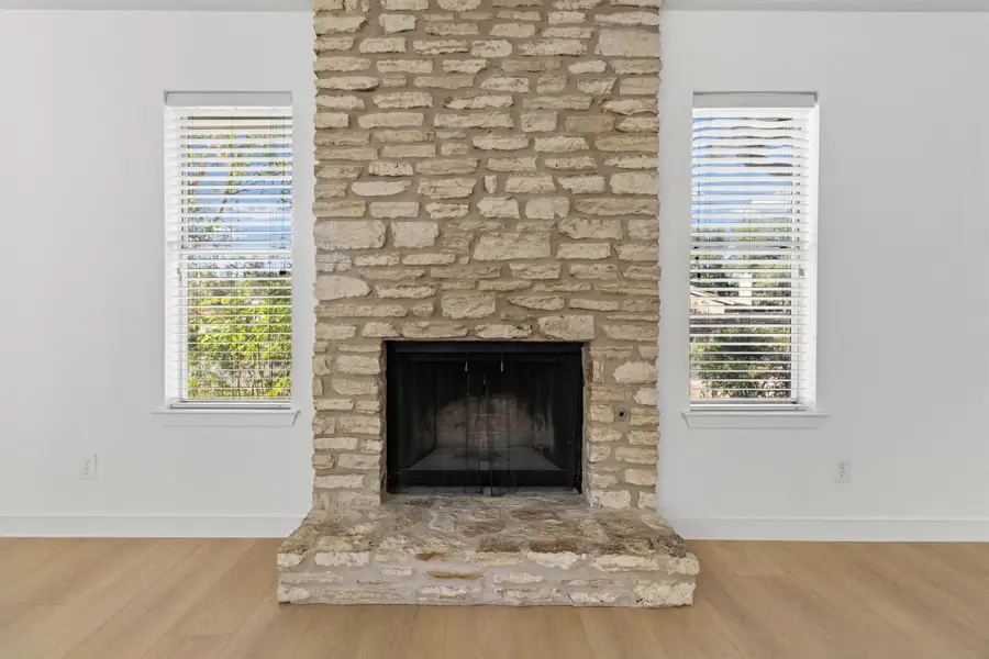 11131 Henge Dr, Austin, TX 78759 - #3
