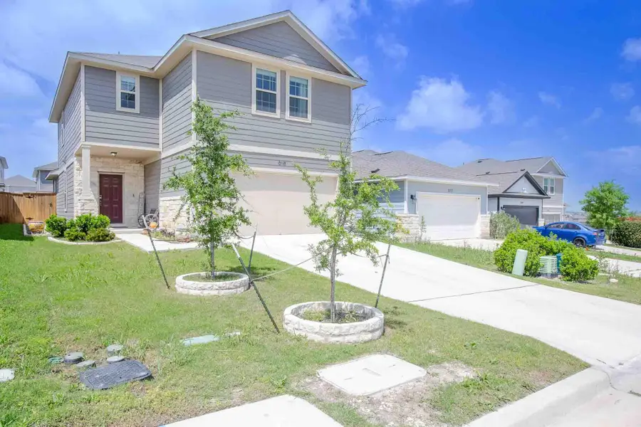 616 Barbary Coast Ln, Jarrell, TX 76537 - #2