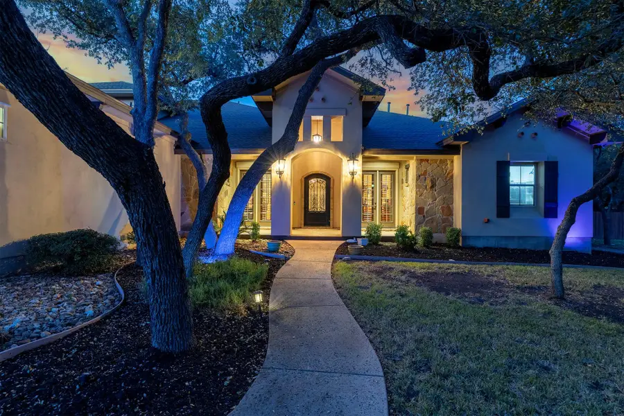 205 Sutton Pl, Georgetown, TX 78628 - Image #3