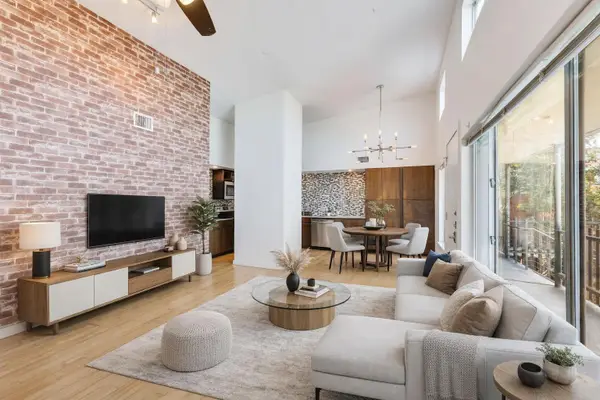 2200 Dickson Dr #217, Austin, TX 78704