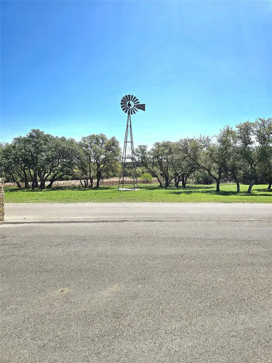 292 N Scenic Hills Ct, Blanco, TX 78606 - Image #3