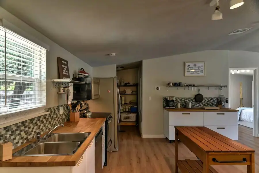 8807 High Valley Rd, Austin, TX 78737 - #3