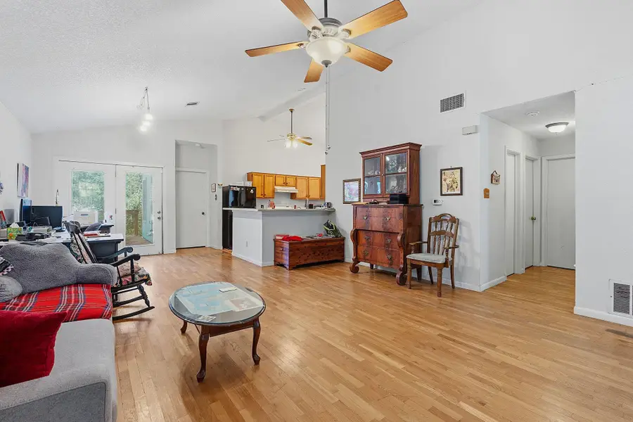 2814 Gettysburg Dr, Austin, TX 78745 - #3