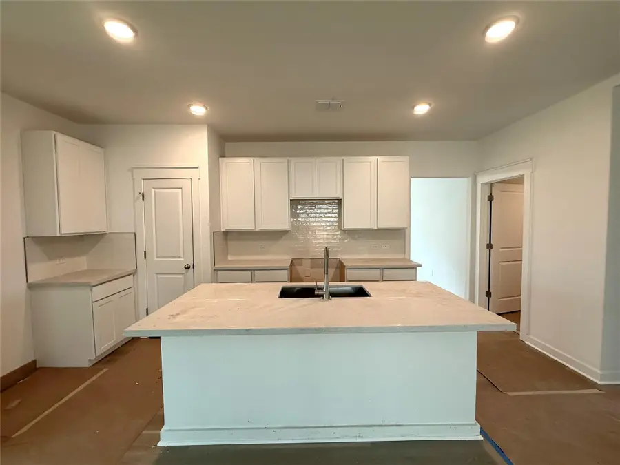 13615 Barn Chime St, Elgin, TX 78621 - #3