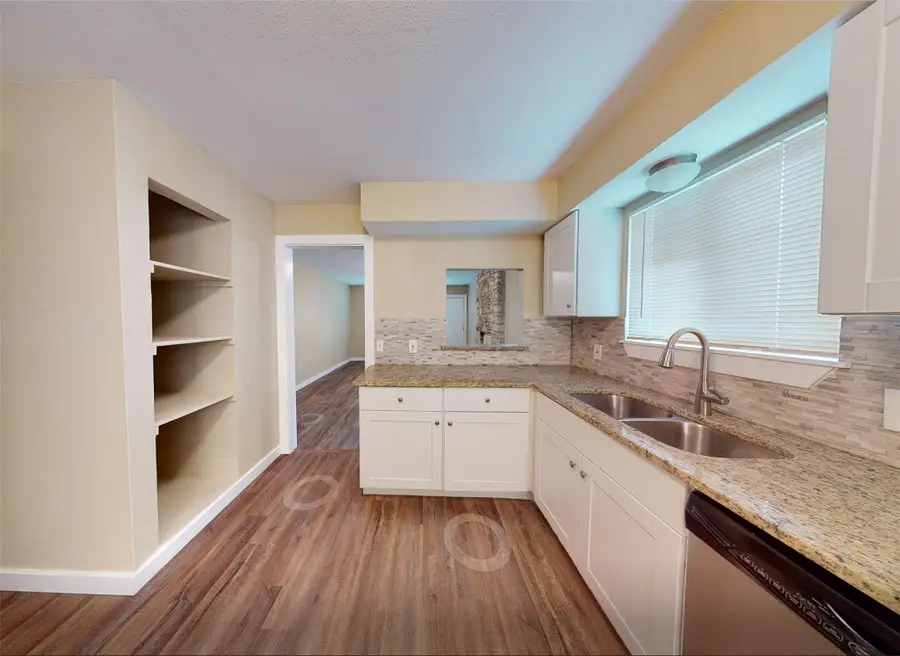 900 Fieldwood Dr, Austin, TX 78758 - Image #2