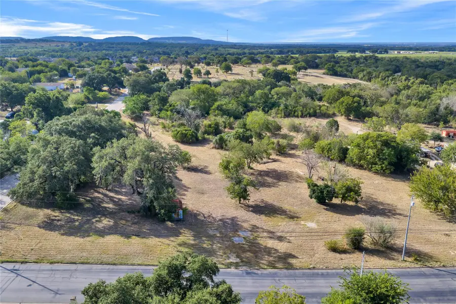 603 E Pecan St, Burnet, TX 78611 - #2