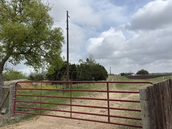 1420 NE County Road 373, Taylor, TX 76574