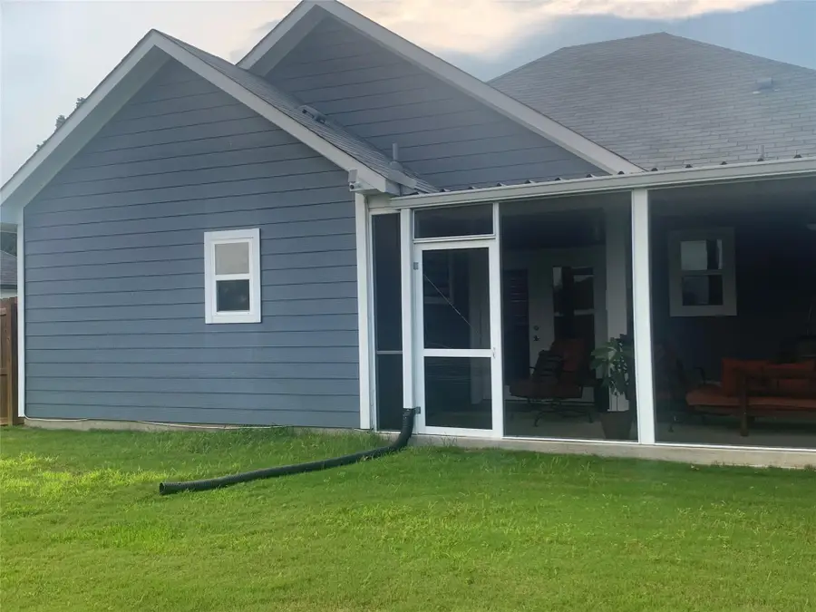 307 W Front Street St Sw, Thorndale, TX 76577 - Image #3