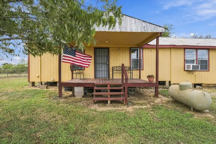 7033 Fm County Road 957, Schulenburg, TX 78956 - #2