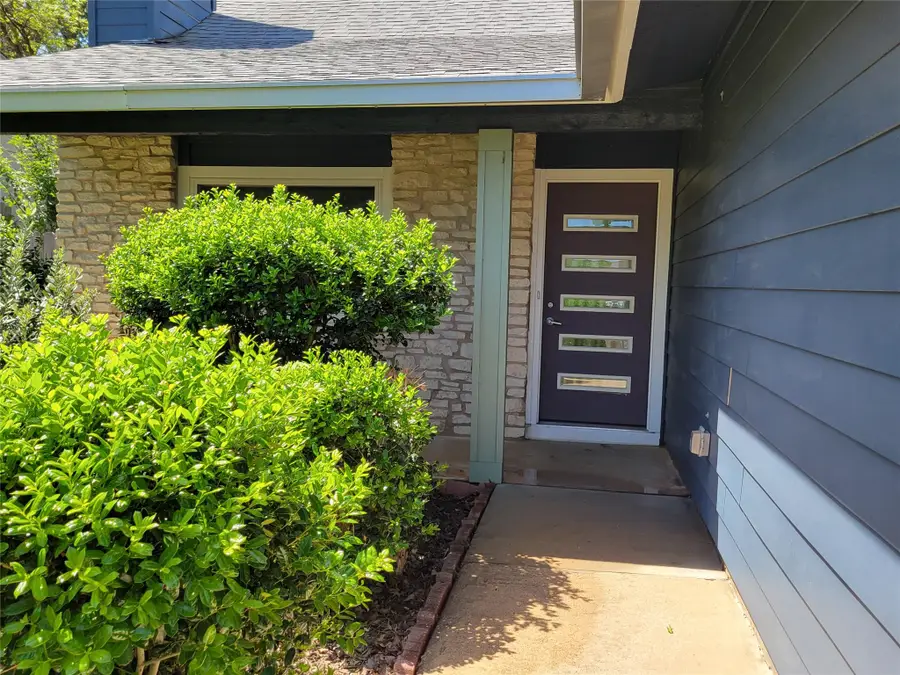 3211 Harpers Ferry Ln, Austin, TX 78745 - Image #3