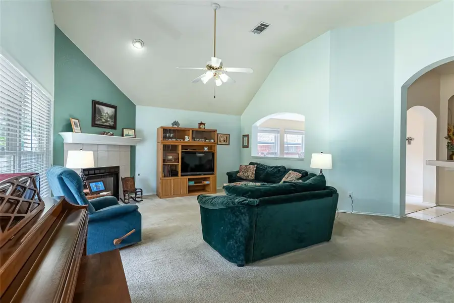 1106 Willow Creek Dr, Leander, TX 78641 - #2
