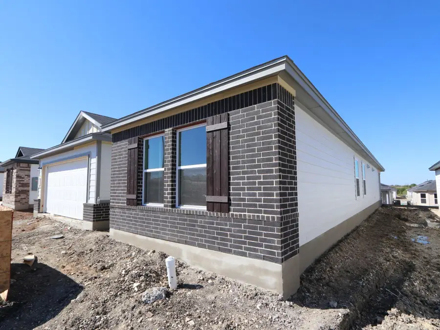 9200 Corvallis Dr, Austin, TX 78747 - Image #2