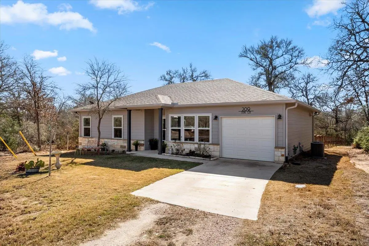 209 Iva Ln, Bastrop, TX 78602 - Image #1