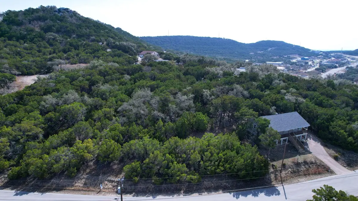 8111 Bronco Ln, Lago Vista, TX 78645 - #1