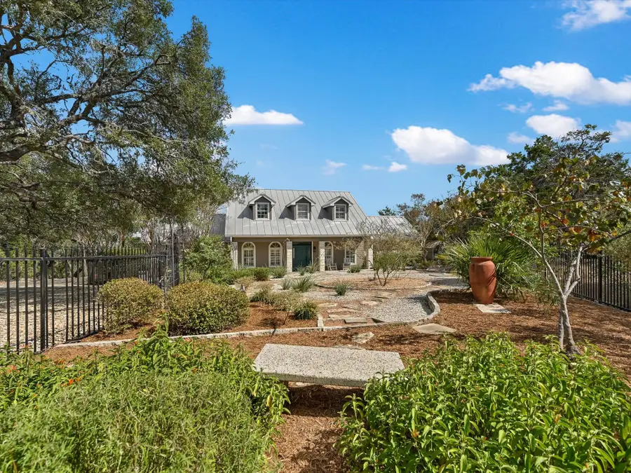 20 Meridian Dr, Wimberley, TX 78676 - Image #2