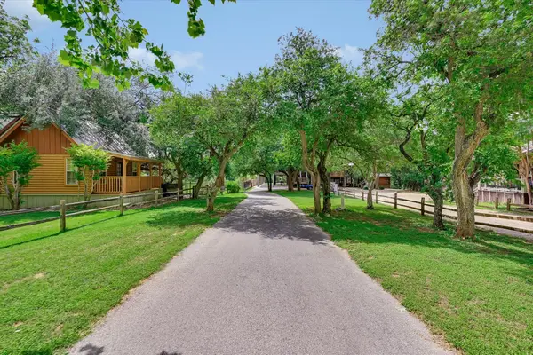 1220 Sleepy Hollow Ln Ln, New Braunfels, TX 78130