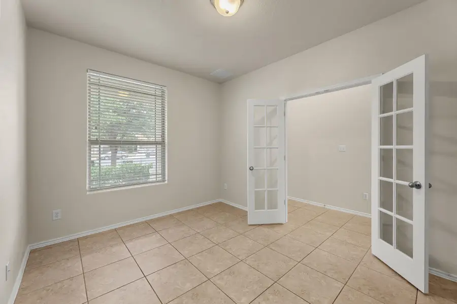 109 Camden Cv, Buda, TX 78610 - Image #3