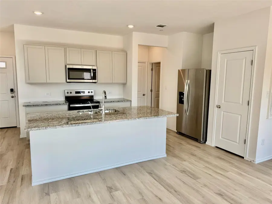 12807 Village Spun Plz, Buda, TX 78610 - Image #2