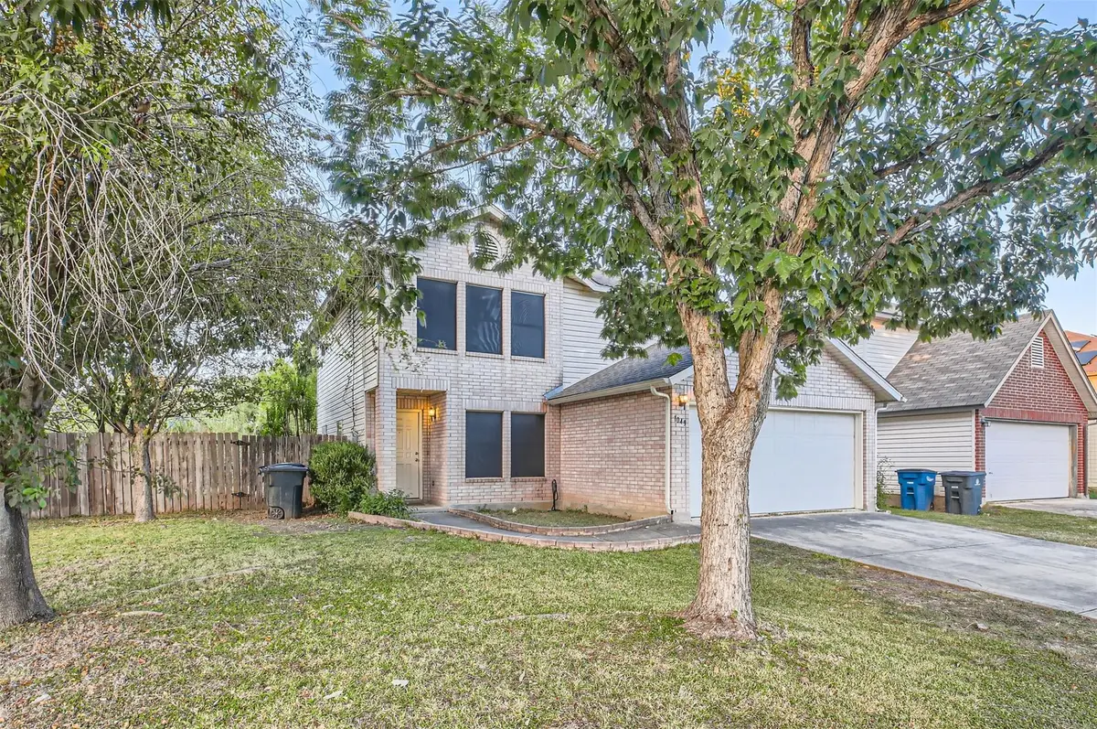 1049 Stone Trl, New Braunfels, TX 78130 - #1