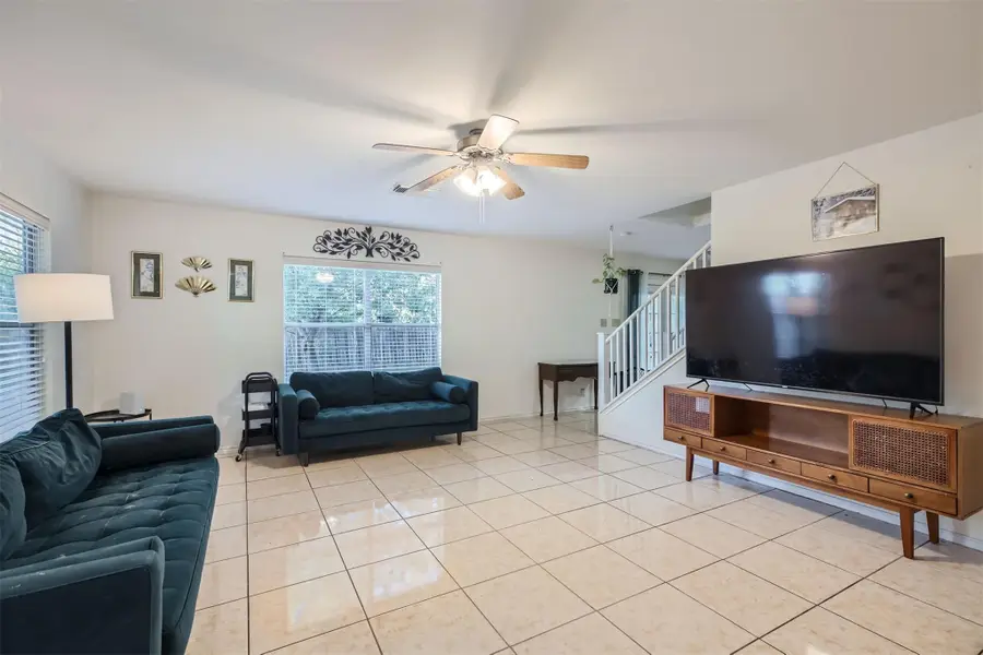 1049 Stone Trl, New Braunfels, TX 78130 - #2