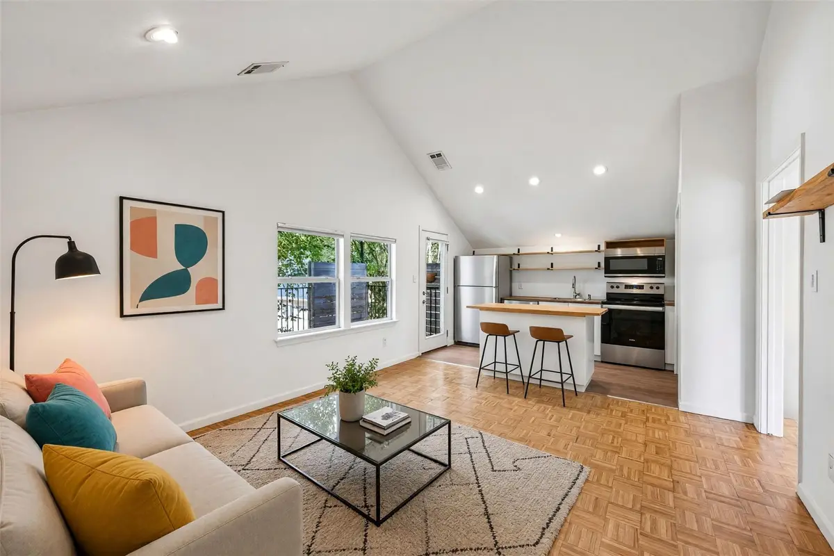1710 E 16th St #B, Austin, TX 78702 - #1