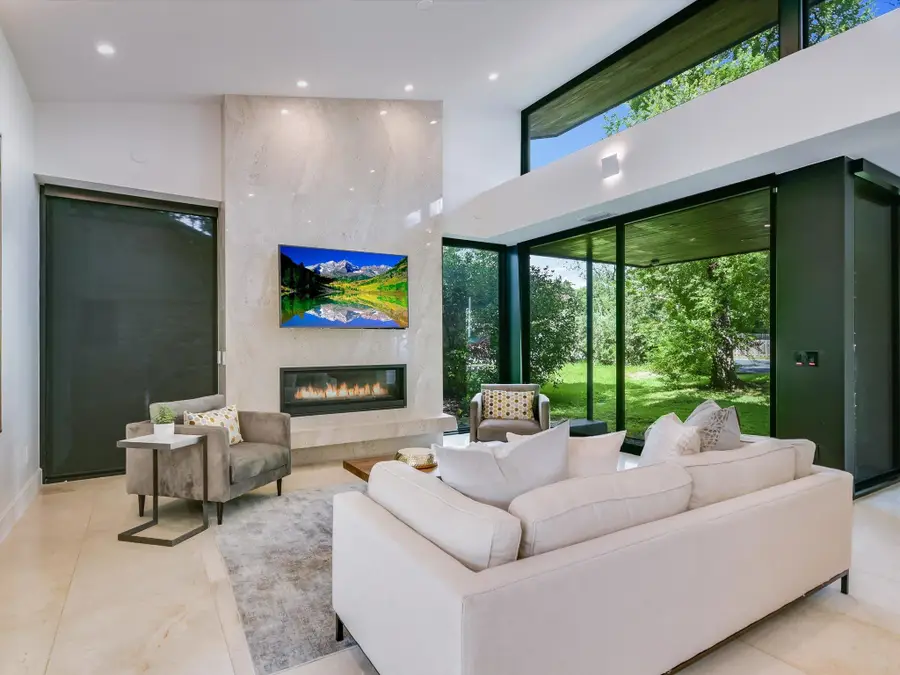 1601 Barn Swallow Dr, Austin, TX 78746 - Image #3