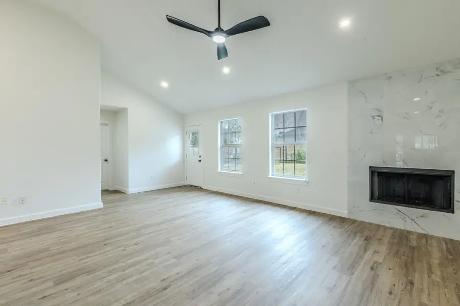 119 W Kikipua Ln, Bastrop, TX 78602 - #3