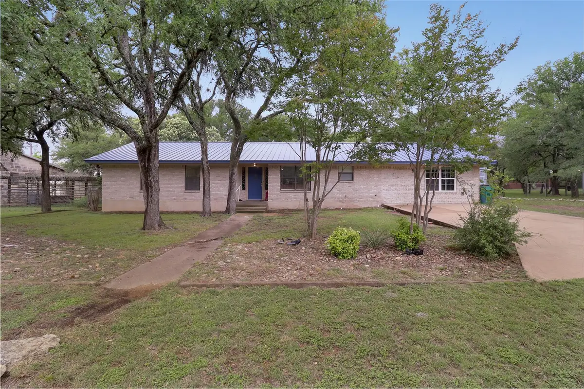 1313 Oakridge Dr, Blanco, TX 78606 - Image #1