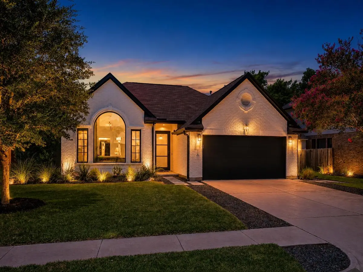7704 Kiva Dr, Austin, TX 78749 - #1