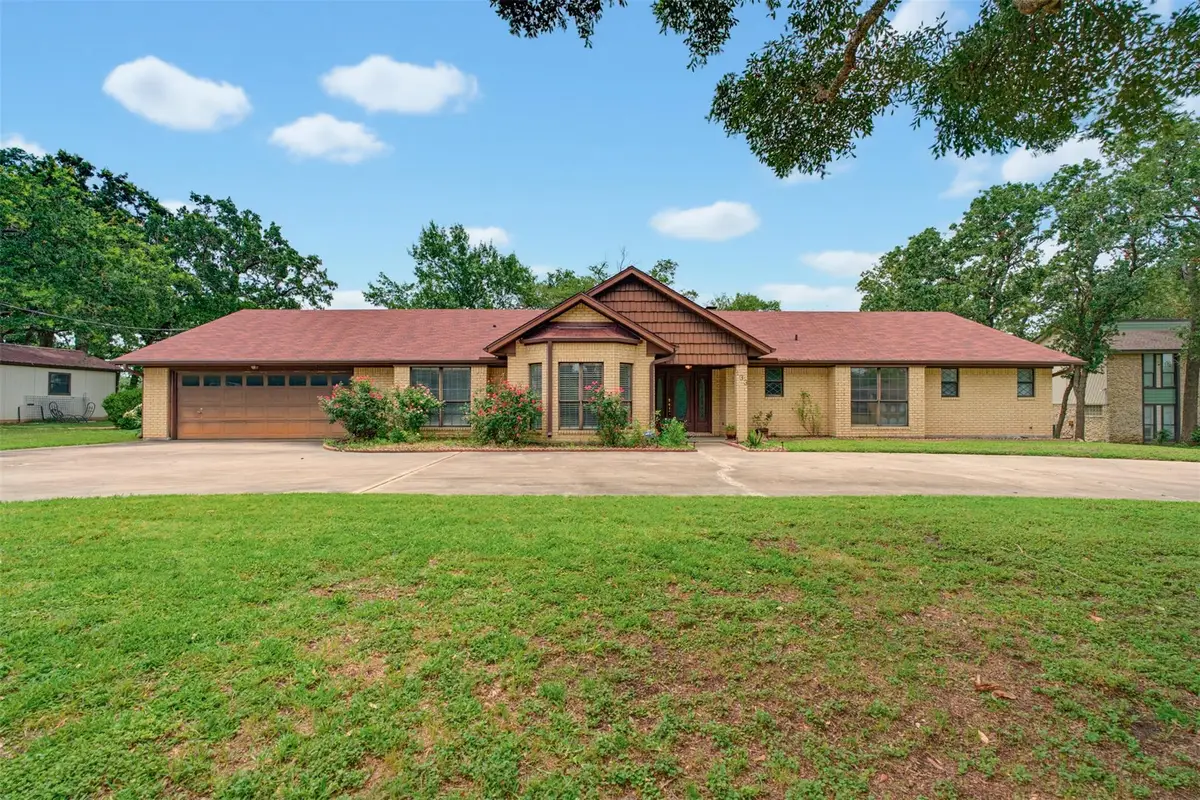 133 Champions Dr, Rockdale, TX 76567 - #1