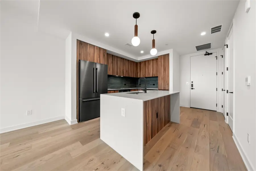 84 East Ave #1708, Austin, TX 78701 - Image #2