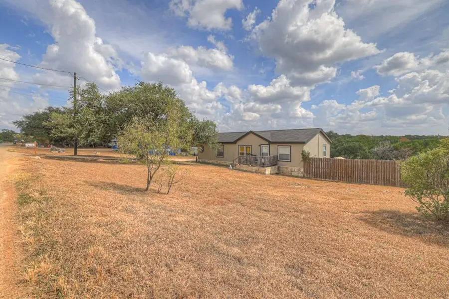 859 Morningwood Dr, San Marcos, TX 78666 - Image #3