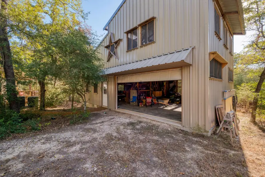 123 Bowie Trl, Luling, TX 78648 - #3