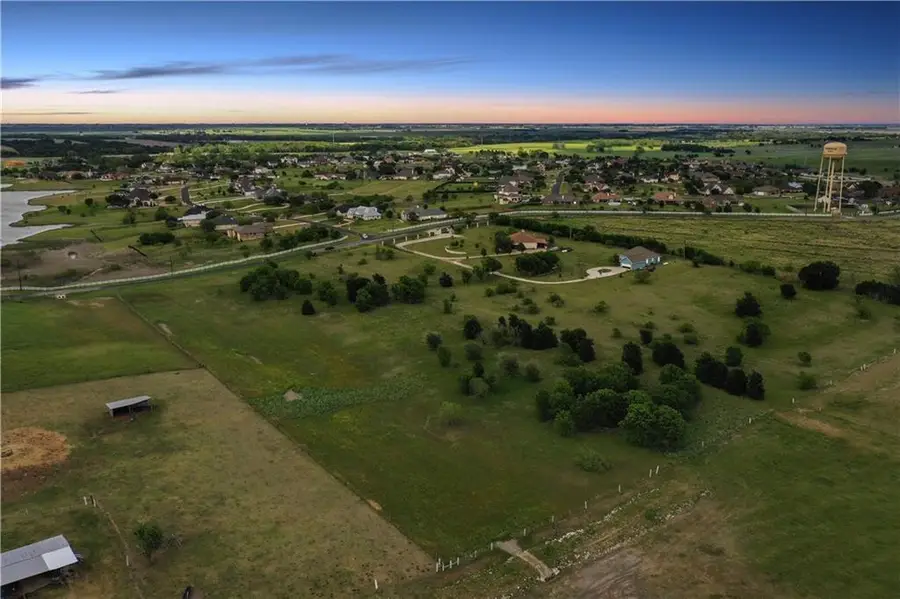 100 County Road 198, Hutto, TX 78634 - #2